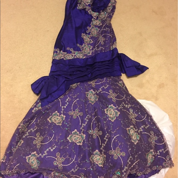 SIZE 8/10 gorgeous dress - Picture 4 of 4