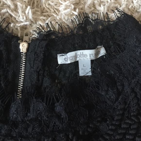 Black lace top - Picture 3 of 3