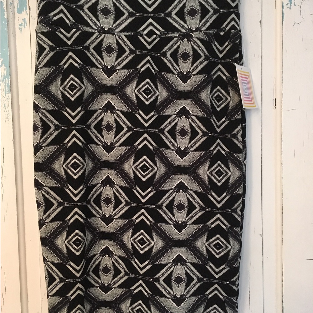 Lularoe Cassie NWT Sz Sm