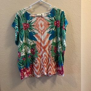 EUC Chico's Hawaiian/Ikat Print Tee