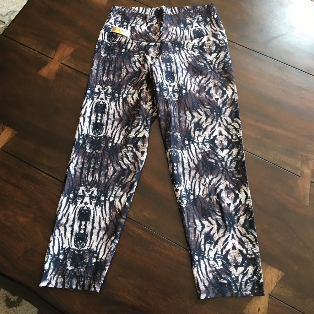 Kast Fitnesswear Crop Yoga Leggings Size XS