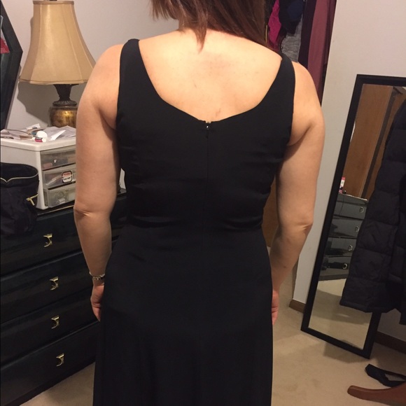 Gorgeous black and white beaded dress. SIZE 8/10 - Picture 3 of 4