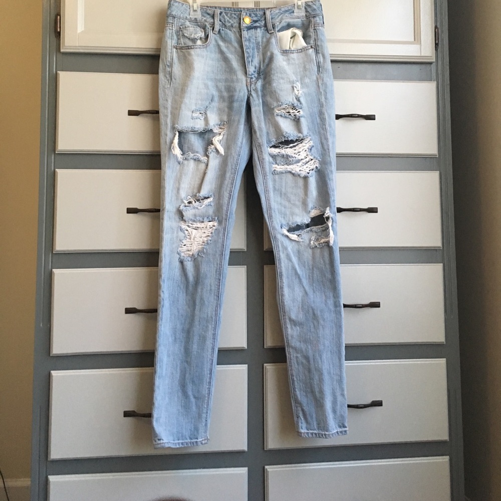 American Eagle distressed tomgirl skinny jeans 6XL