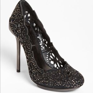 BCBGMaxazria Peacock Pump. MSRP $295. Selling $85