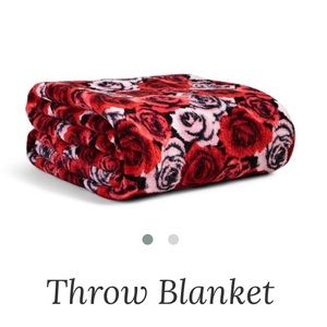 Vera Bradley Havana Hothouse Throw Blanket 🌹