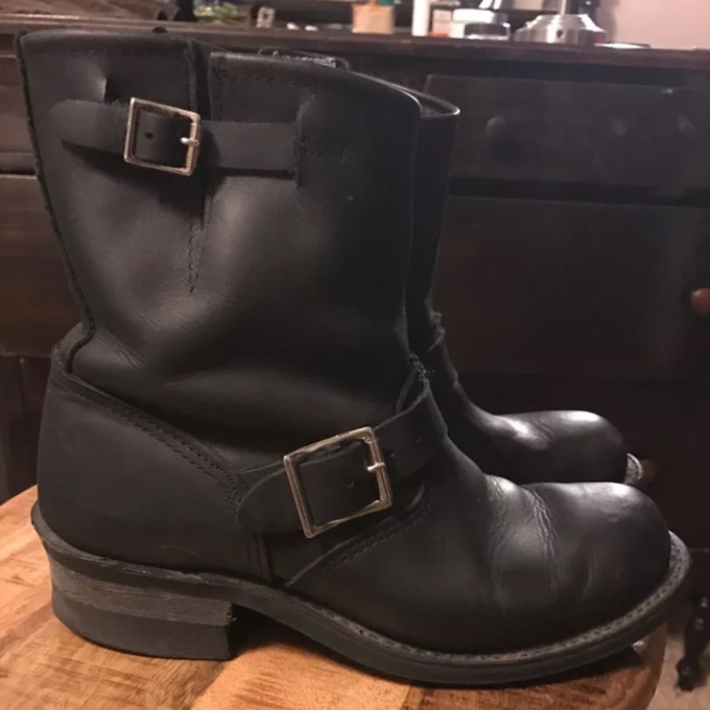Frye 8R engineer motorcycle boots