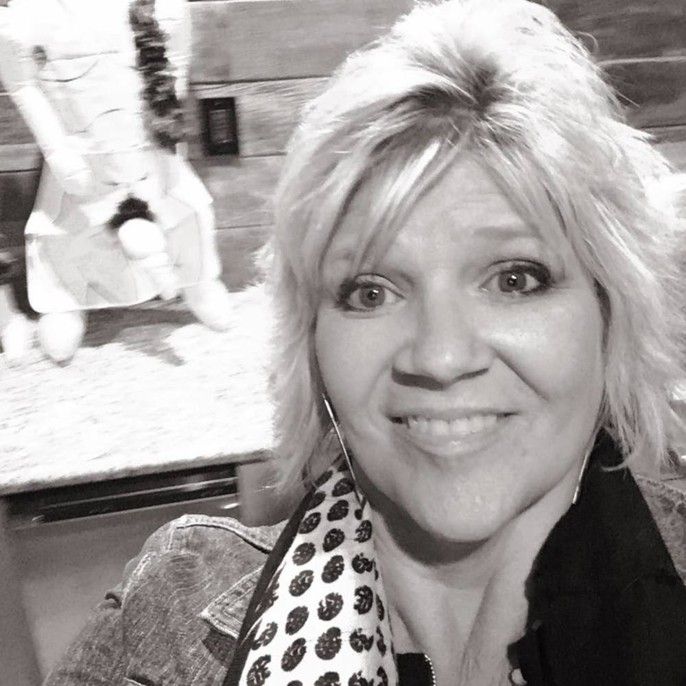 Meet your Posher, Regina