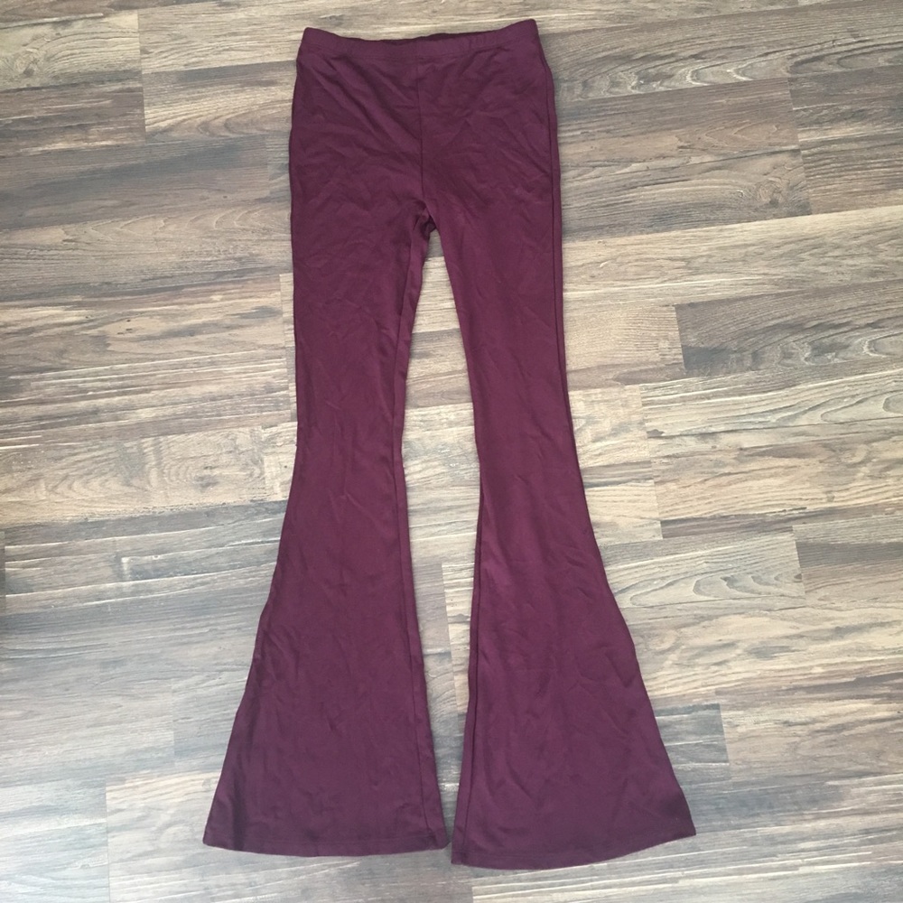 Bell-Bottomed yoga pants