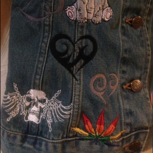 One Of A Kind Bohemian Embroidered Jacket - Picture 7 of 8