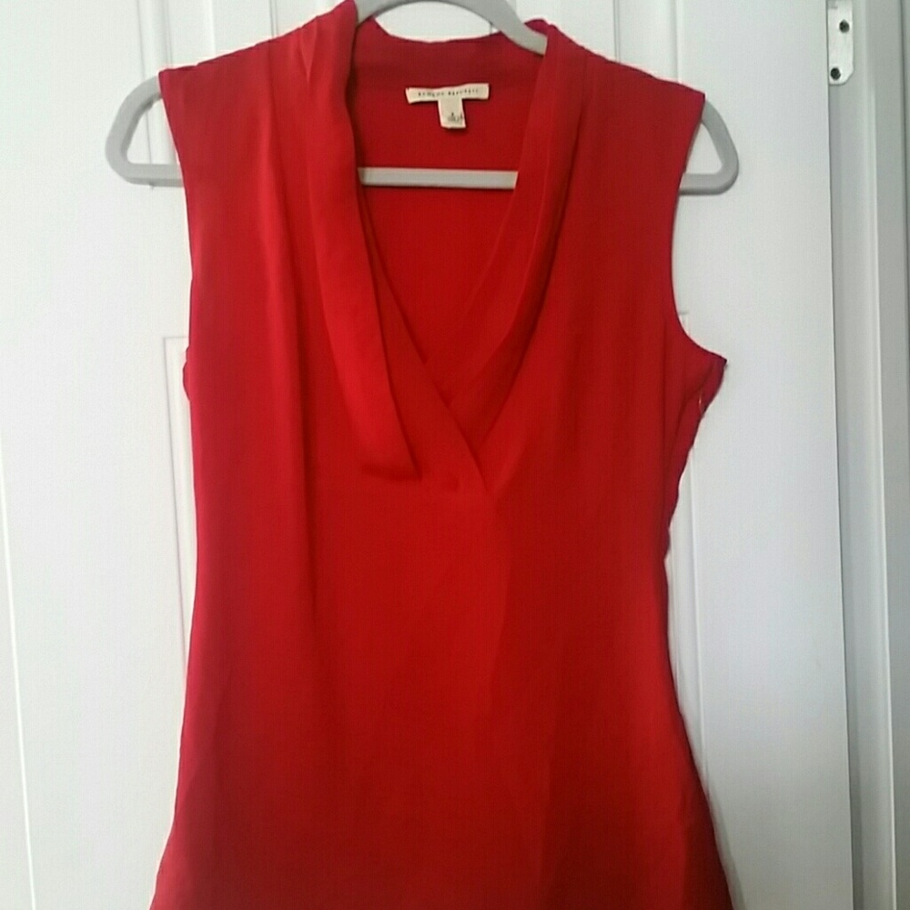 Banana Republic sleeveless top