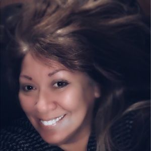 Meet your Posher, Deb