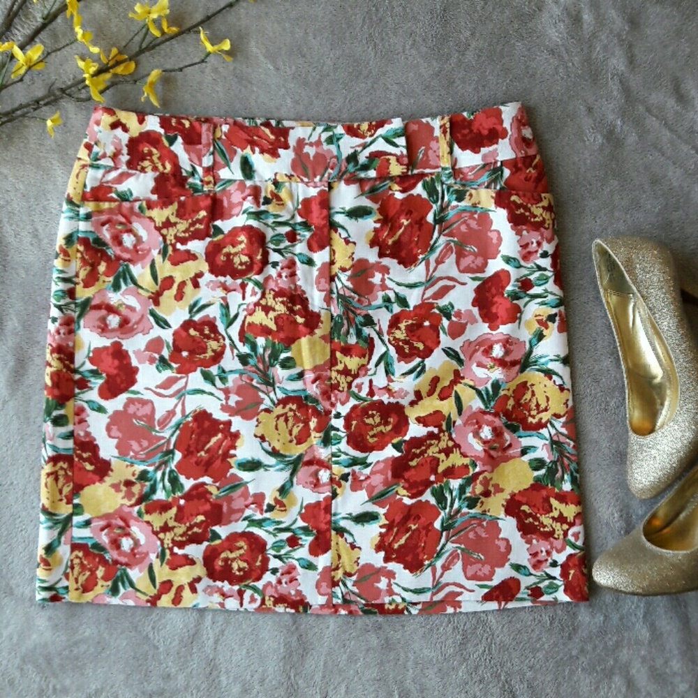 Ann Taylor LOFT floral pink spring skirt