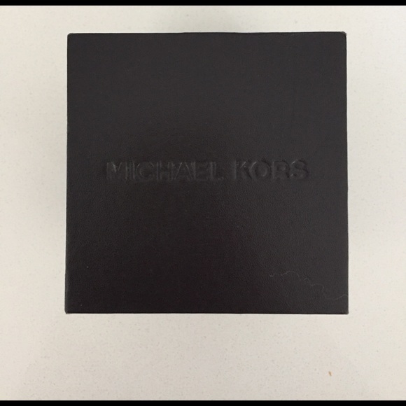 Michael Kors watch - Picture 3 of 3