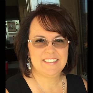 Meet your Posher, Pamela