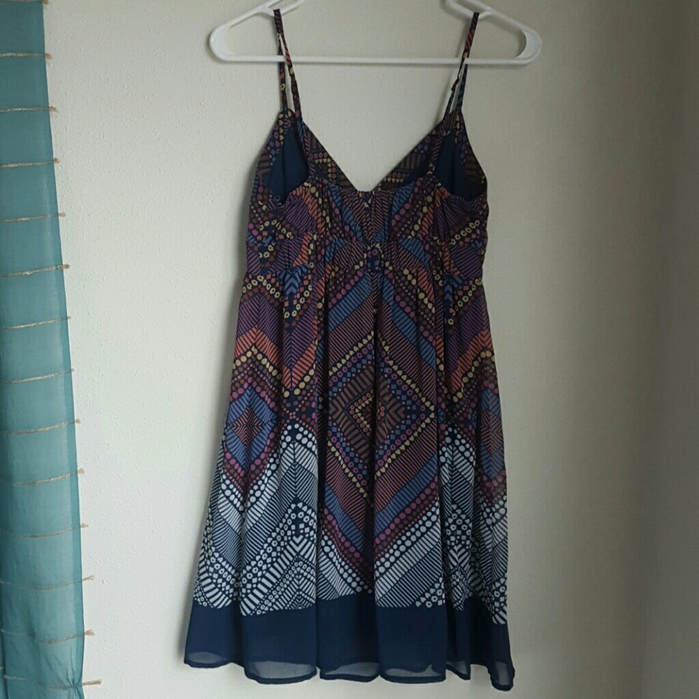 AE Patterned Dress - Picture 2 of 7