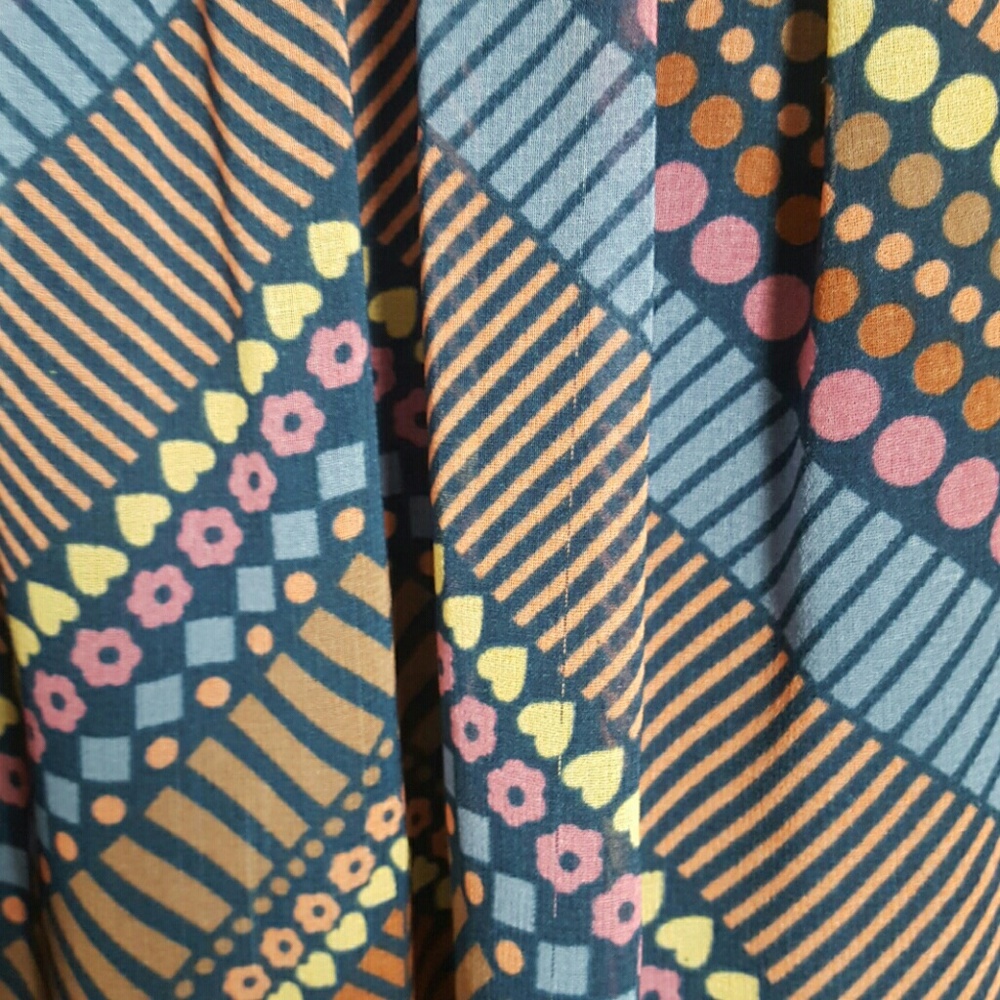 AE Patterned Dress - Picture 3 of 7