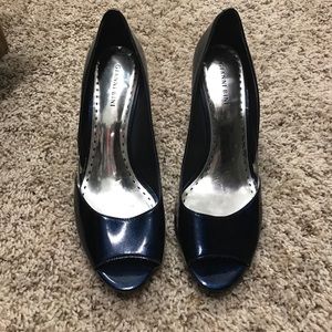 Gianni Bini Navy High heel shoes