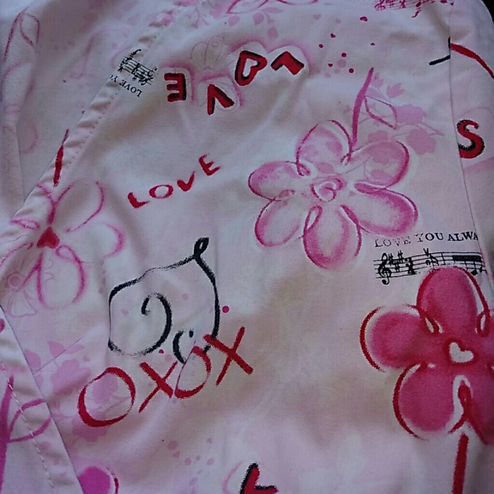 Scrub Top - Picture 3 of 3