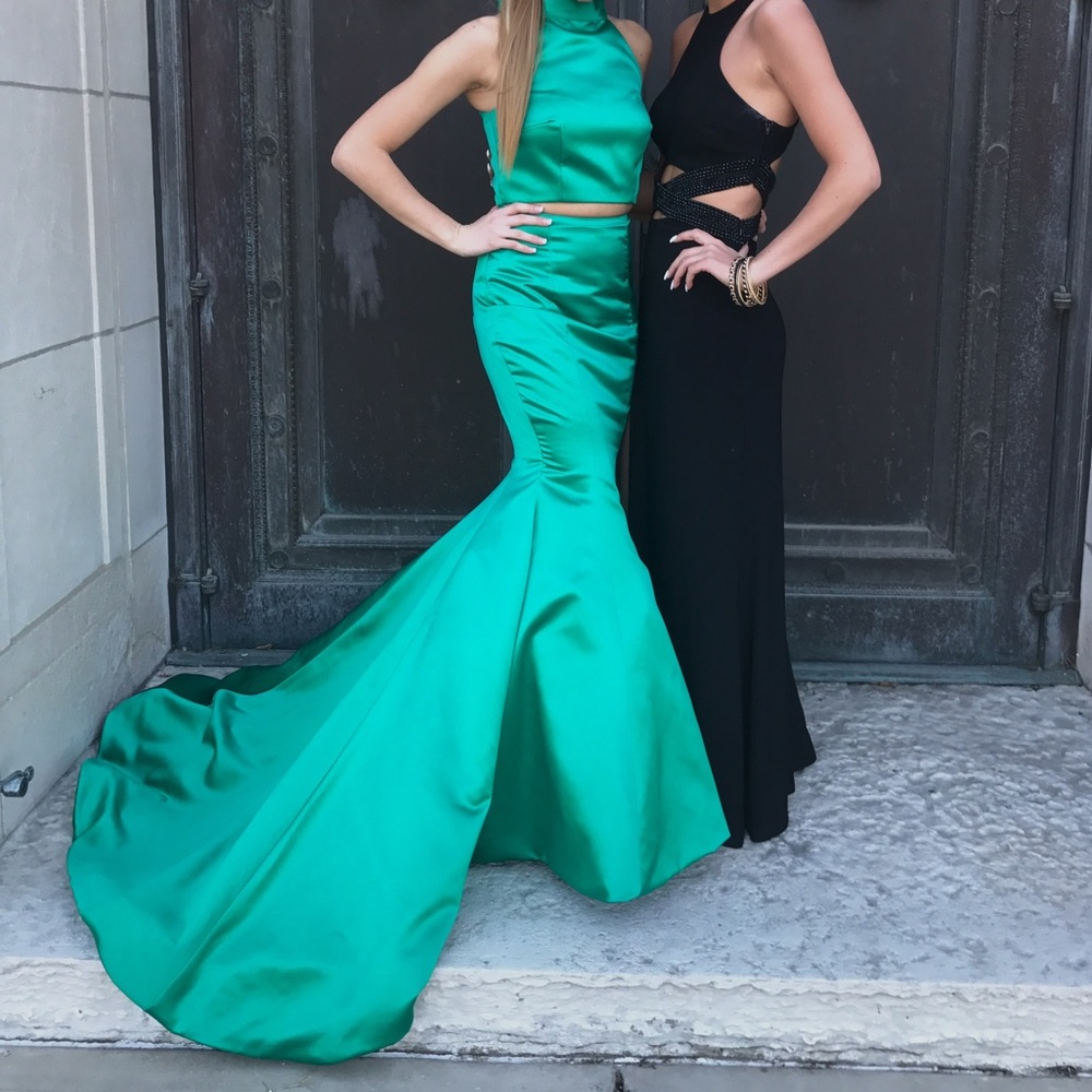 Emerald Two Piece Sherri Hill
