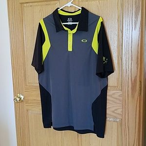 Oakley Golf Polo never worn, even has extra button