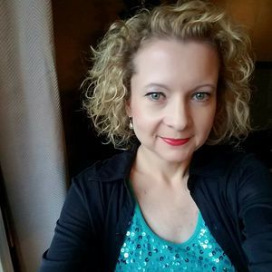 Meet your Posher, Stacy