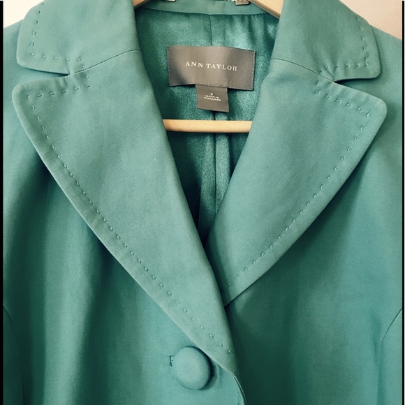 Beautiful spring coat. - Picture 2 of 2