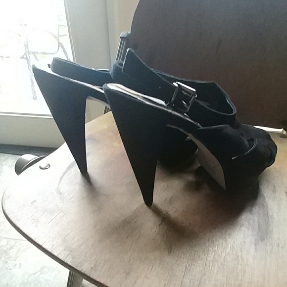 Black Open Toe Heels - Picture 2 of 4