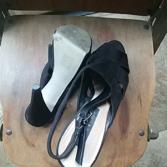 Black Open Toe Heels - Picture 3 of 4