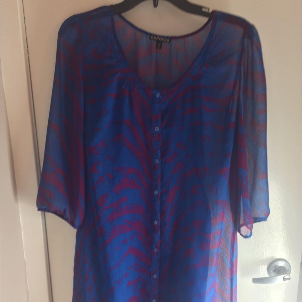 Clothing - Picture 4 of 8