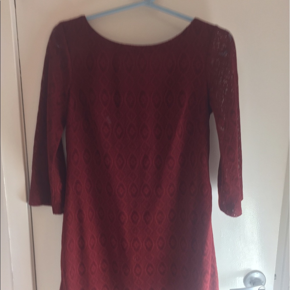 Clothing - Picture 5 of 8