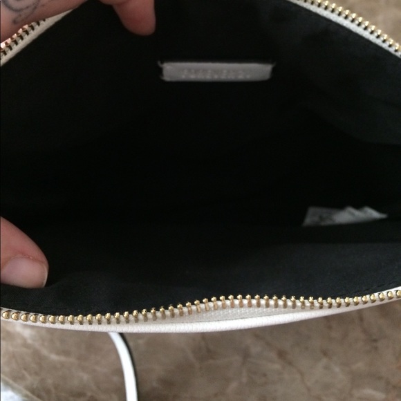 Forever 21 Cross Body - Picture 3 of 4