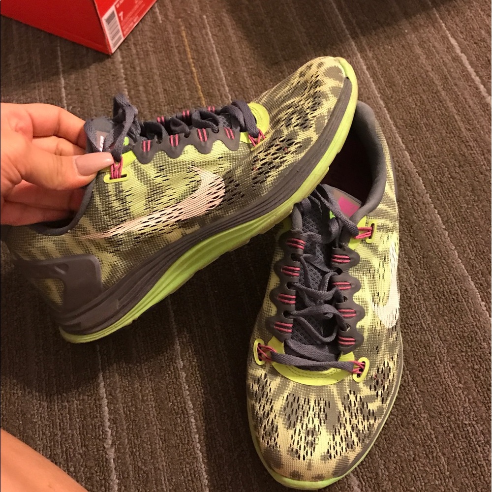 Nike Leopard