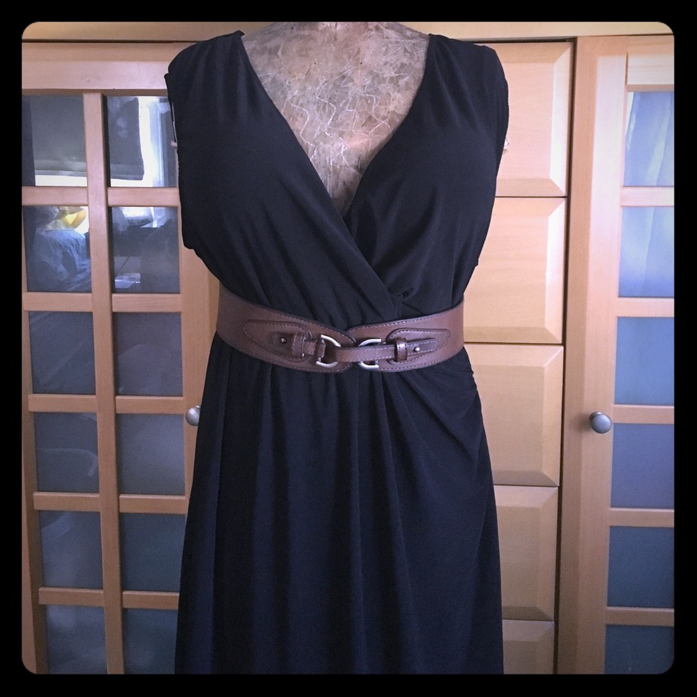 Sleeve less black dress