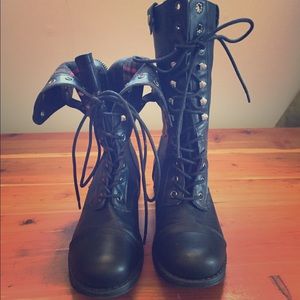 Madden girl women's size 8 combat boots