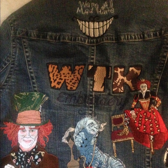Custom embroidered ladies Jean jacket - Picture 5 of 6