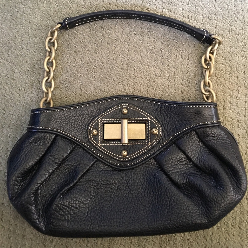MAXX New York leather purse
