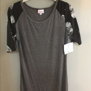 BNWT S Julia gray with feather sleeves gorgeous