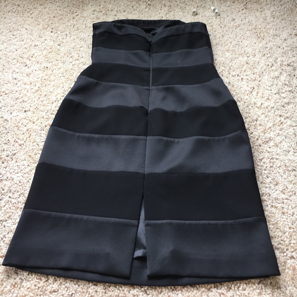 Sale!! White House black market lbd - Picture 2 of 3