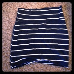 M Charlotte Russe Striped Body-Con Skirt