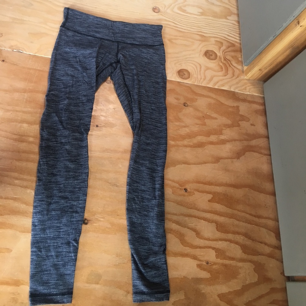 Lululemon yoga pants