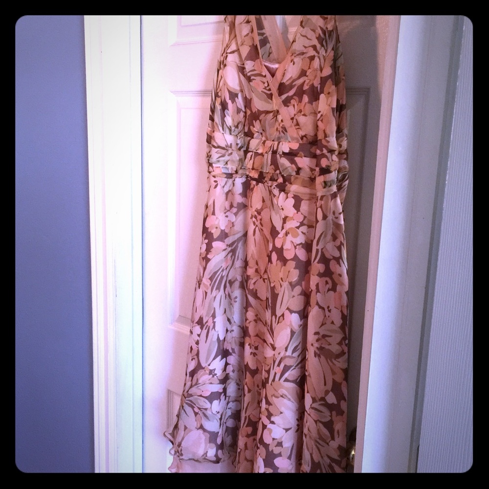 Spring sleeveless dress