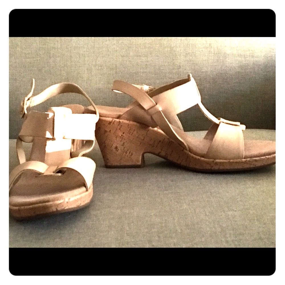 Clarks size 11 leather cork heel sandals