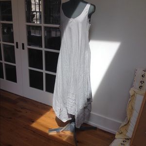 New wo tags soft linen Eileen Fisher summer dress.