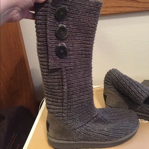 Authentic Ugg Gray Knit Boots