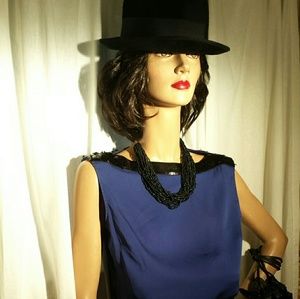 Meet your Posher, Fay