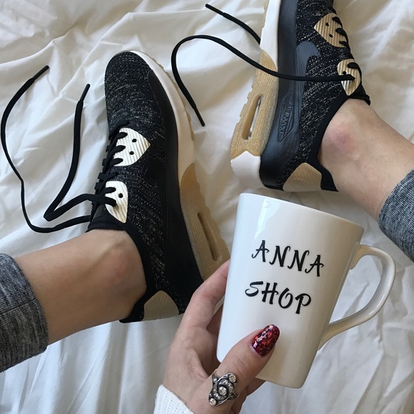 Nwt air max ultra Flyknit gold,black - Picture 2 of 8