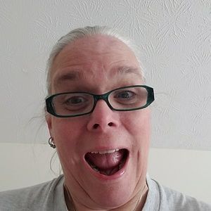 Meet your Posher, Lynda