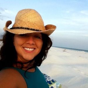 Meet your Posher, Rebecca