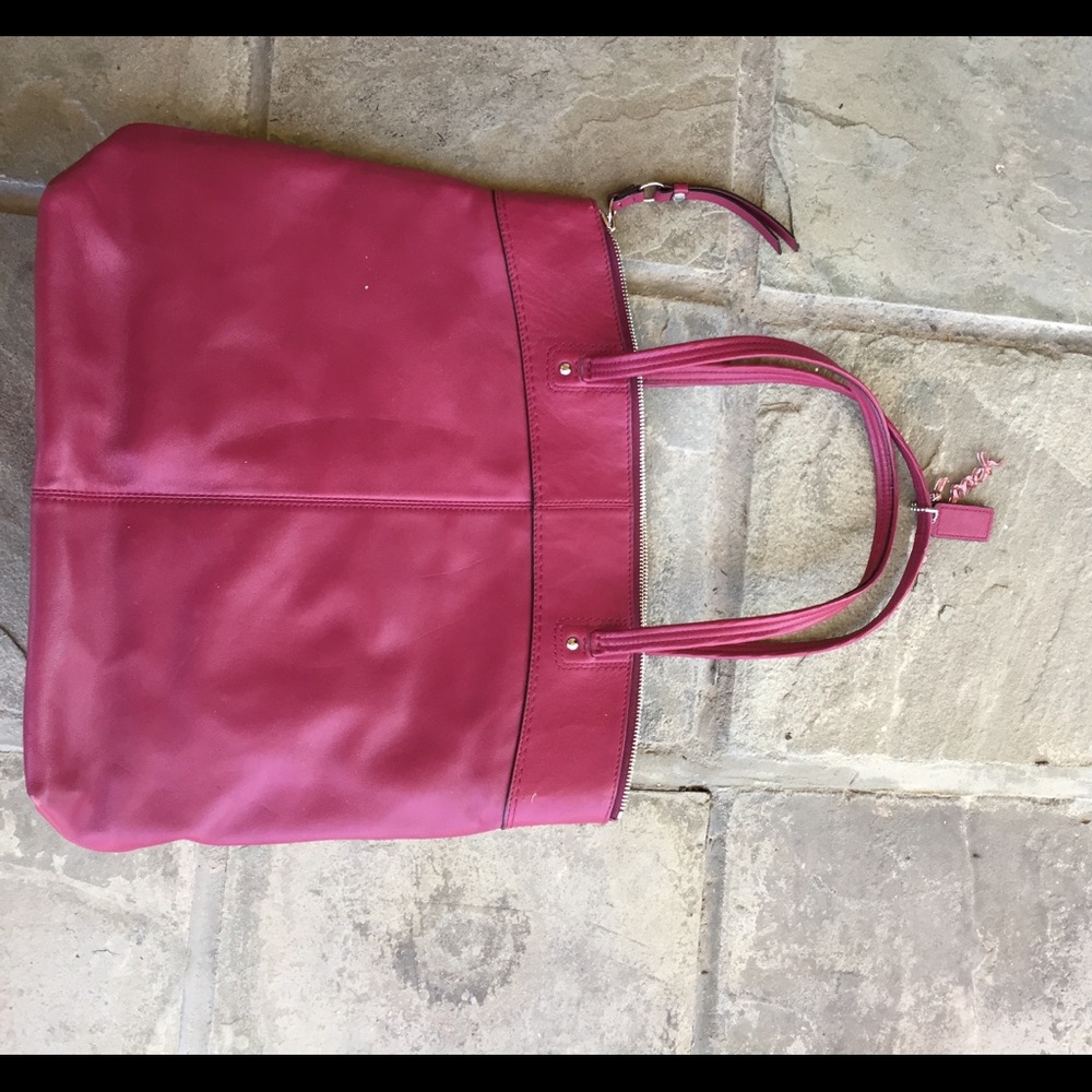 Coach Shoulder Bag - Picture 5 of 5