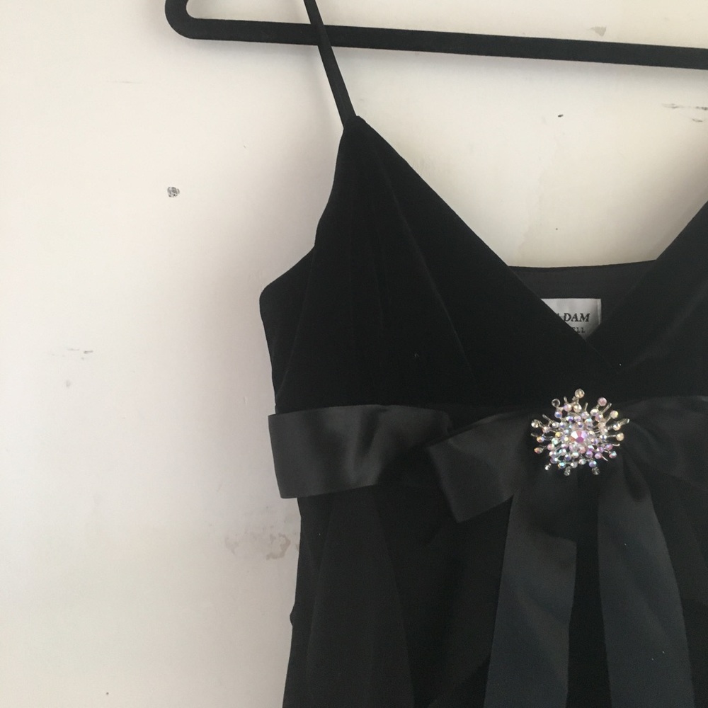 •Vintage black dress•